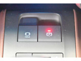 電動パーキングブレーキを搭載。スイッチ操作でパーキングブレーキを作動・解除することが可能です。