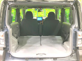 普段のお買い物や通勤、送迎等に十分な荷室スペースを確保しております。セカンドシートを倒すと、大きな荷物の積載も可能です♪