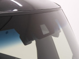 ◆Honda SENSING◆ カメラ等装置で精度の高い検知能力を発揮、安全運転を支援します。ステアリング上のコントローラーに注目!