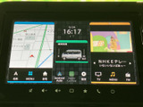 高機能なナビゲーションシステムとオーディオを搭載。目的地までのルート案内や、お好みの音楽を楽しめます。快適なドライブを演出します。