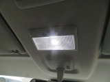 室内灯はLEDです。