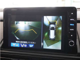【フロントブラインドビュー】車両前方に搭載したカメラで表示!発進時などにとても役立ちます。
