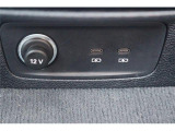 充電用USBポート。