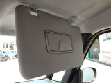 運転席側のサンバイザーです。