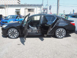 ご契約からご納車まで業界に従事したスタッフにて丁寧な対応でサポートさせて頂きます♪