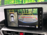 【パノラミックビューモニター】専用のカメラにより、上から見下ろしたような視点で360度クルマの周囲を確認することができます☆死角部分も確認しやすく、狭い場所での切り返しや駐車もスムーズに行えます。