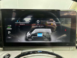 メーター内のカラーディスプレイには運転をサポートするさまざまな情報を表示します☆
