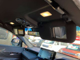 運転席&助手席照明付きバニティミラー