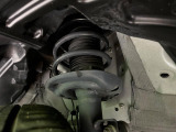 お車を安心してお乗りいただく為には、足回りの定期点検が欠かせません。サービスサポート(有償保証)では無料点検もご提供しており、安心のカーライフをお過ごしいただけるサポート体制が整っています。