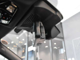保証期間中に、トラブルが発生した際の緊急連絡を24時間フリーダイヤルでお受けします。応急処置のアドバイスのみならず、出張修理やレッカーなどの手配、さらにはお客様の代替交通手段やホテルの確保を行います。