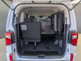 買い物時の荷物を無理なく載せられる、クラストップレベルの荷室容量