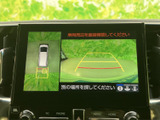 駐車時や後退時の安全をサポートするバックモニター。後方視界を広げ、万が一のリスクを軽減します。