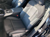 助手席シートも運転席同様に人間工学に基づいた設計となっておりますので、長距離ドライブも快適です♪