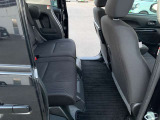 エンジンルームも綺麗に洗浄してから納車致します。普段あまり見ることが無い箇所だからこそ綺麗だと感動しますよね(*&acute;▽`*)