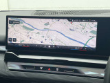 BMWを熟知したメカニックによる100項目の点検・整備を行います。不具合箇所、交換時期に達している部品に関しましては、全て当社負担で交換してからのご納車となります。
