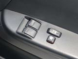 パワーウィンドウを装備しております!助手席ウィンドウの閉め忘れも運転席で解決できます♪