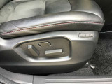 運転席は2種類のシートパターンを記憶させることが出来ます!