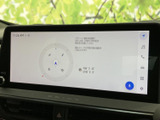 直感的な操作で使いやすいナビゲーションシステム。最新の地図データで、スムーズなルート案内を実現します。目的地までの道のりをサポート。