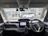 ドライバー視界を重視した設計で、安全運転をサポート。周囲の状況を把握しやすく、安心してドライブできます。