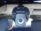 ◆【ドライブレコーダー】映像・音声などを記録する自動車用の装置です。もしもの事故の際の記録はもちろん、旅行の際の思い出としてドライブの映像を楽しむことができます。