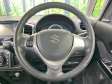 【純正革巻きステアリング】上質な革を使用することで、手にしっかり馴染みとても運転しやすいハンドルです♪