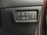 各種スイッチ類はこちらにレイアウトしています。