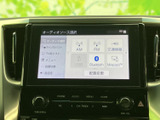 高音質なオーディオで、快適なドライブを楽しめます。お好みの音楽を再生して、移動時間を有効活用しましょう。