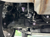 お車を安心してお乗りいただく為には、足回りの定期点検が欠かせません。サービスサポート(有償保証)では無料点検もご提供しており、安心のカーライフをお過ごしいただけるサポート体制が整っています。