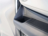 当社はピットがあり整備士も常駐してますので納車前整備・車検整備もお任せ下さい。