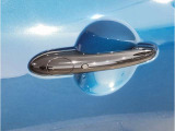 車の乗り降りの際に必ず触るドアハンドルです。使用感が気になる方はお気軽にお申し付けくださいませ。