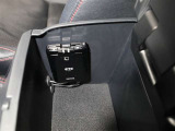 ETC車載器が搭載されているので、高速道路の乗り降りもノンストップで通過できます♪