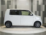 車両本体価格以外に必要な諸費用を含めたお支払総額を表示しています。車両本体価格は安いけれど諸費用が高い!!なんてことにならないよう購入に必要な金額=総額をご確認ください。