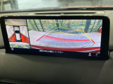 【360&deg;ビューモニター】専用のカメラにより、上から見下ろしたような視点で360度クルマの周囲を確認することができます☆死角部分も確認しやすく、狭い場所での切り返しや駐車もスムーズに行えます。