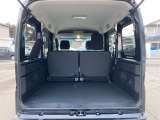 スクエアボディで荷室がほぼ箱型
