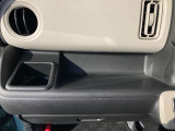 助手席インパネにアは小物を置いておくのにとっても便利なスペースありますよ☆