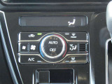 設定した車内温度を保ってくれるAUTOエアコン付きで暑い夏や寒い冬でも快適に過ごせます☆