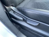 【運転席座面】高さも調整でき女性も安心