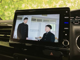 停車時にテレビ番組を視聴できる機能。移動時間のお供に、お子様連れのご家族にもおすすめです。快適な空間で、ゆったりとしたひとときをお過ごしください。