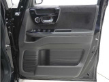地域によってはなかなかご希望の車種が見つからない事もあるかと思います。当店では一部の離島などを除き、日本全国へ販売させていただくこともできますので、まずはお気軽にお問い合わせくださいませ。