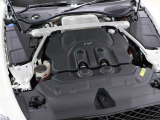 4.0L V8 ツインターボ+電気モーター(PHEV)システム総合出力782馬力(カタログ値)トルク1,000Nm0-100km/h加速約3.4秒