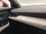 【BOSEプレミアムサウンドシステム】12個の高性能スピーカーを車室内に配置。迫力の重低音をお楽しみいただけます。