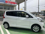 ◆踏み間違い衝突防止アシスト◆駐車場でのペダルの踏み間違いによる急加速を制御!壁やコンビニなどのガラスはもちろん、前進時には歩行者や車両も検知します!