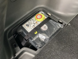 トランクには工具類も完備☆