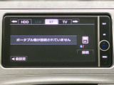 多彩なメディアに対応し、お好みの音楽やコンテンツを快適に楽しめます。Bluetooth接続も可能で、ハンズフリーでの通話もサポートします。
