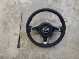 気持ち良く新しいカーライフがスタートできます様全車内外装クリーニングを実施しております。
