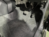 お車の情報が載ったカルテをお渡ししております。