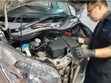 自動車整備士歴20数年のスタッフが在籍していますので、購入後の車検・整備も安心してお任せください♪