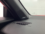 【BOSEプレミアムサウンドシステム】12個の高性能スピーカーを車室内に配置。迫力の重低音をお楽しみいただけます。
