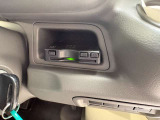 高速の出入りを楽にできるETC車載器付きです。