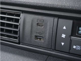 【USB接続】USB接続も可能です。スマホと連動して音楽も再生可能です。お近くのホンダカーズ総社までお越しください。